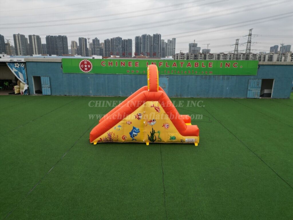 T8-1341 Climbing Games Inflatable Slides