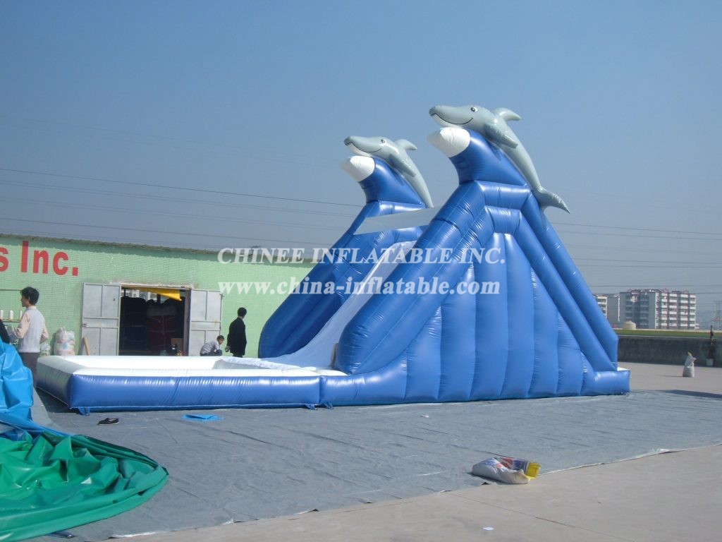 T8-111 Dolphin Inflatable Slide