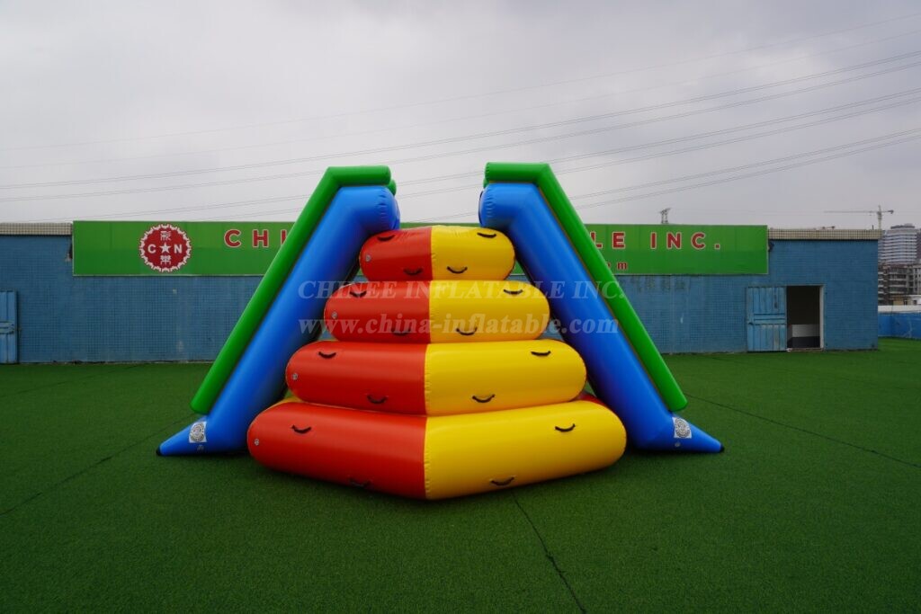 T20-001 Airtight Water Games Floating On Sea