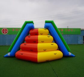 T20-001 Airtight Water Games Floating On Sea