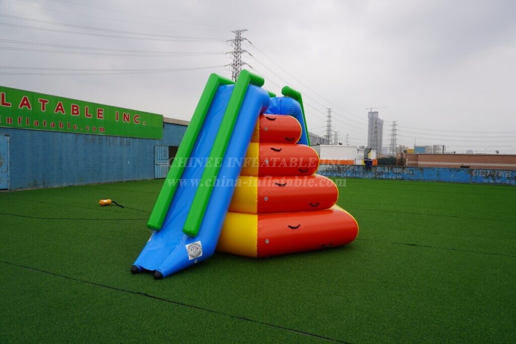 T20-001 Airtight Water Games Floating On Sea