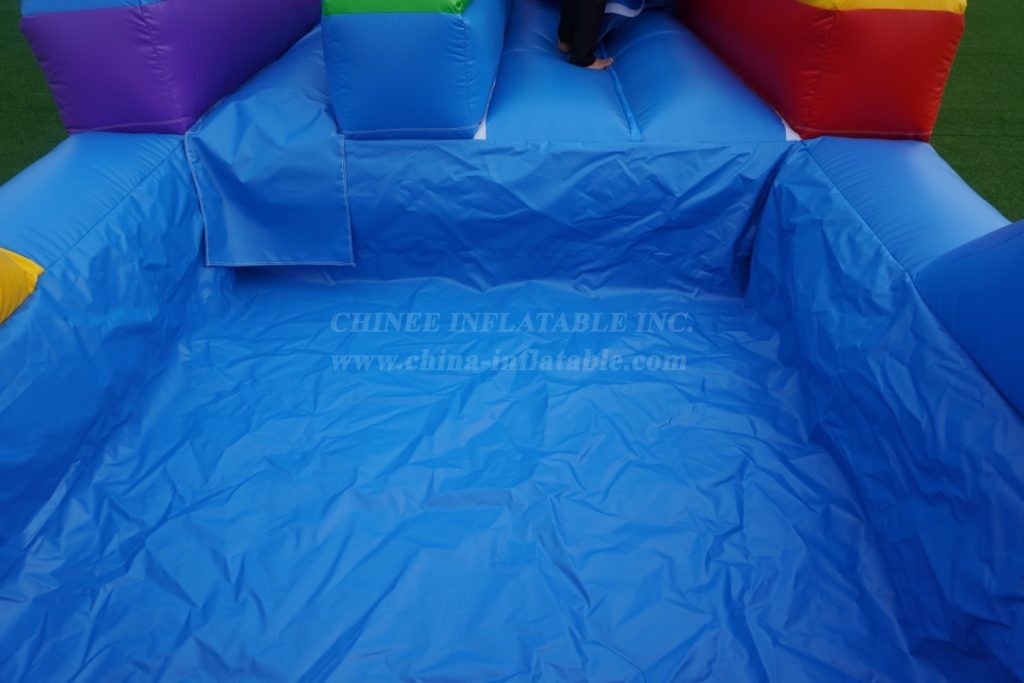 T8-4025 18 Ft Lego Slide