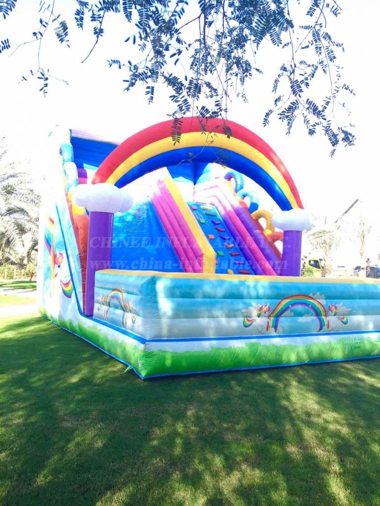 T8-4018 Rainbow Unicorn Slide