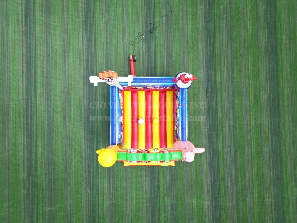T2-4640 Spongebob Bouncy Castle