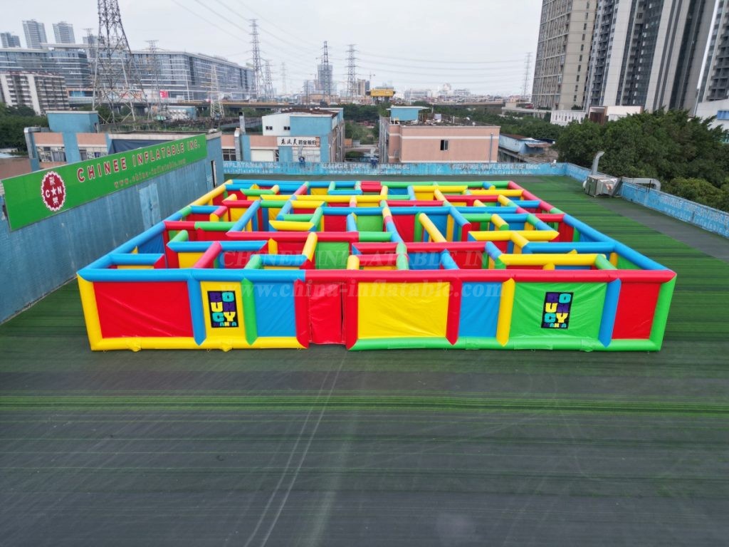 T11-6001 Giant Inflatable Maze