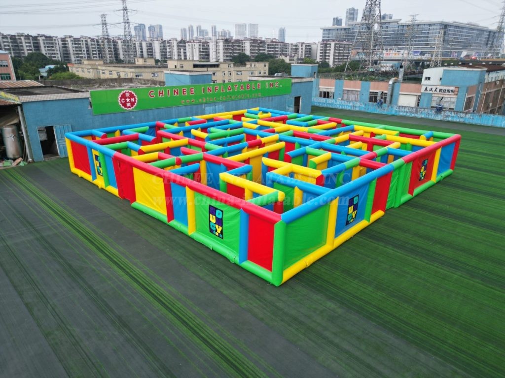 T11-6001 Giant Inflatable Maze