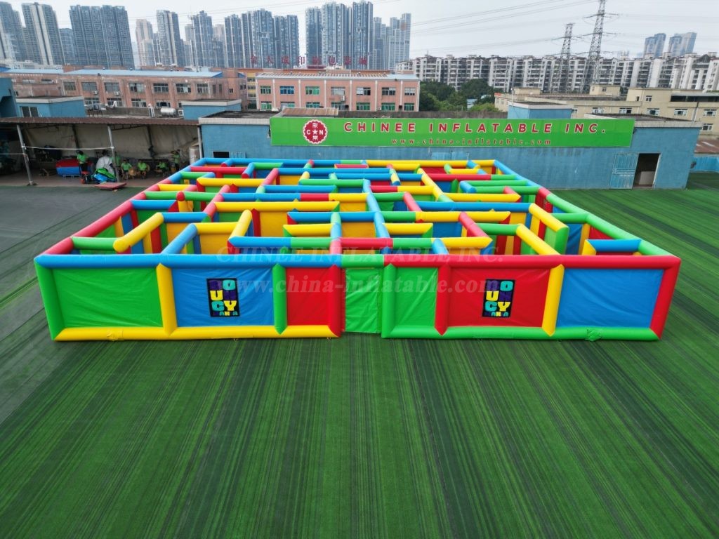 T11-6001 Giant Inflatable Maze