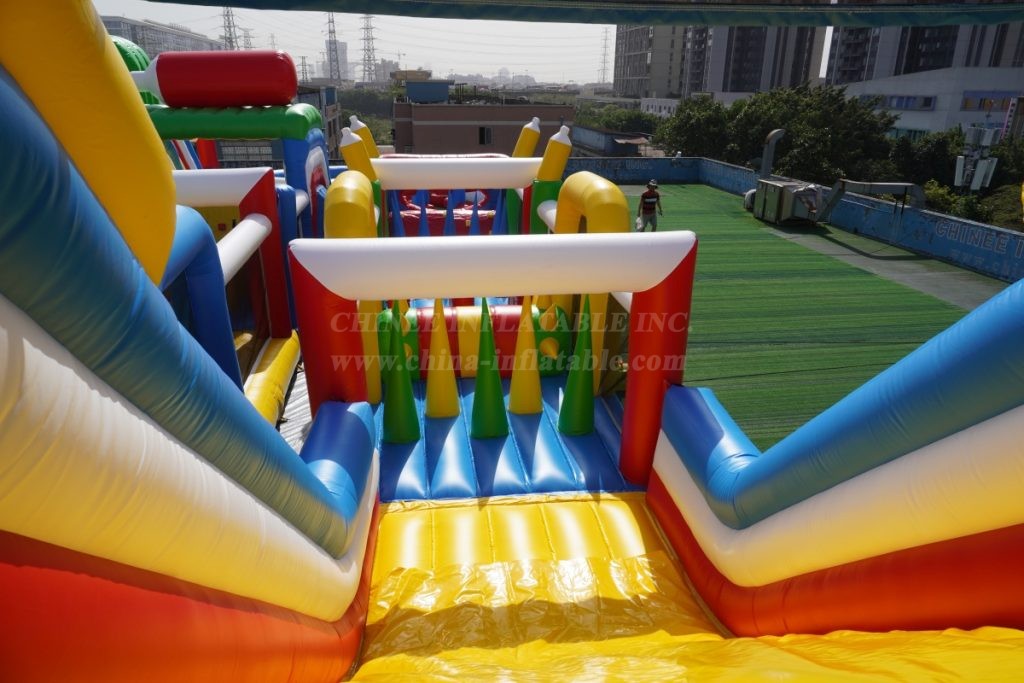T7-1814C Colorful Inflatable Obstacle Course