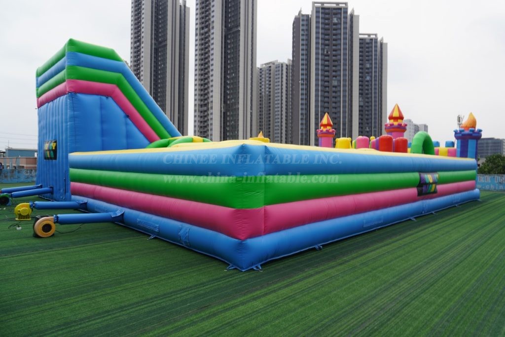 GF2-160C Giant Inflatable Castle Park