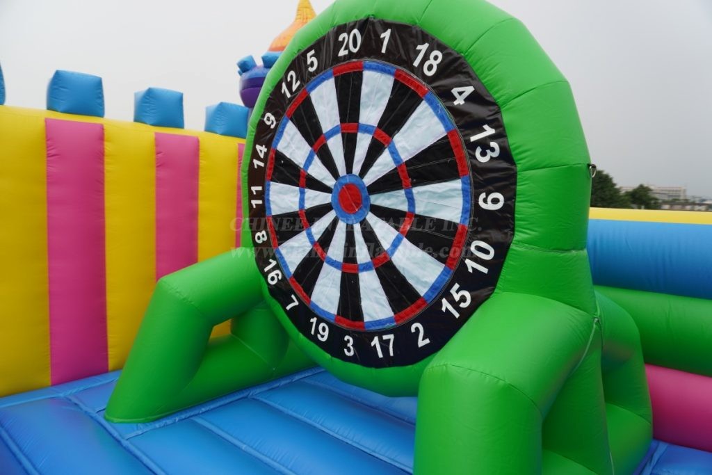 GF2-160C Giant Inflatable Castle Park