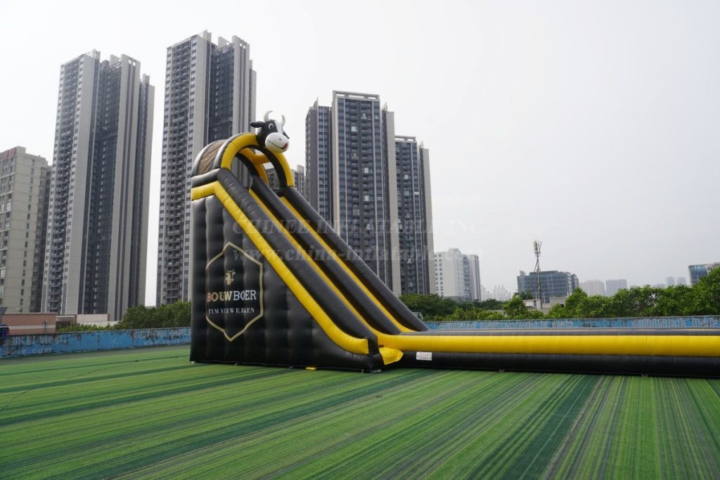 T2-2A Cow Theme Giant Inflatable Slide
