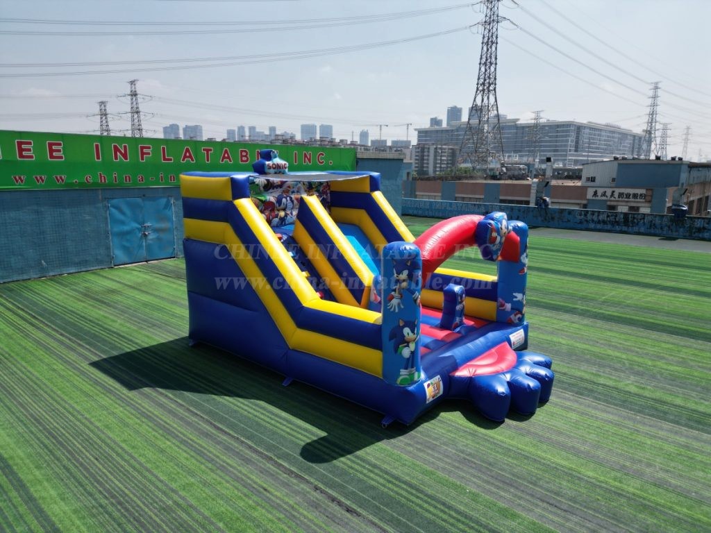T2-4464B Sonic the Hedgehog Bouncy Castle with Slide