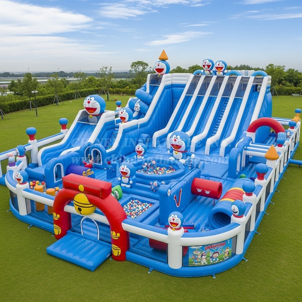 GF2-581 Doraemon Theme Inflatable Park