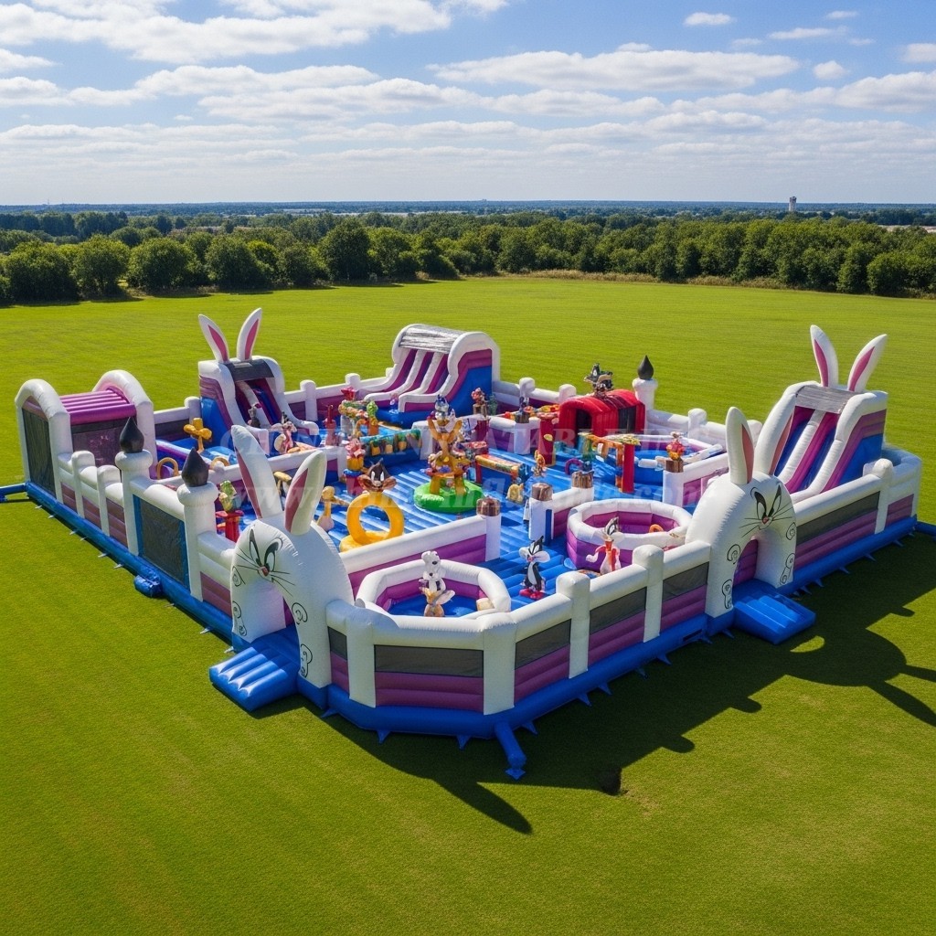 GF2-647 Looney Tunes Theme Inflatable Park