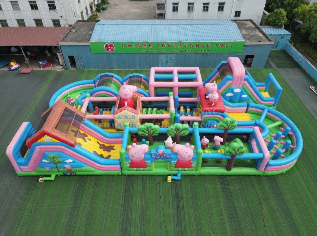 CR2-420 Peppa Pig Theme Challenging Run Giant Inflatable Obstacle Courses