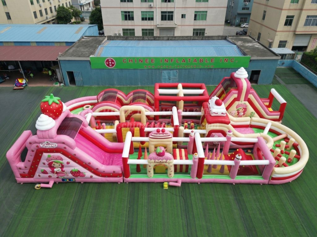 CR2-443 Strawberry Shortcake Theme Challenging Run Giant Inflatable Obstacle Courses