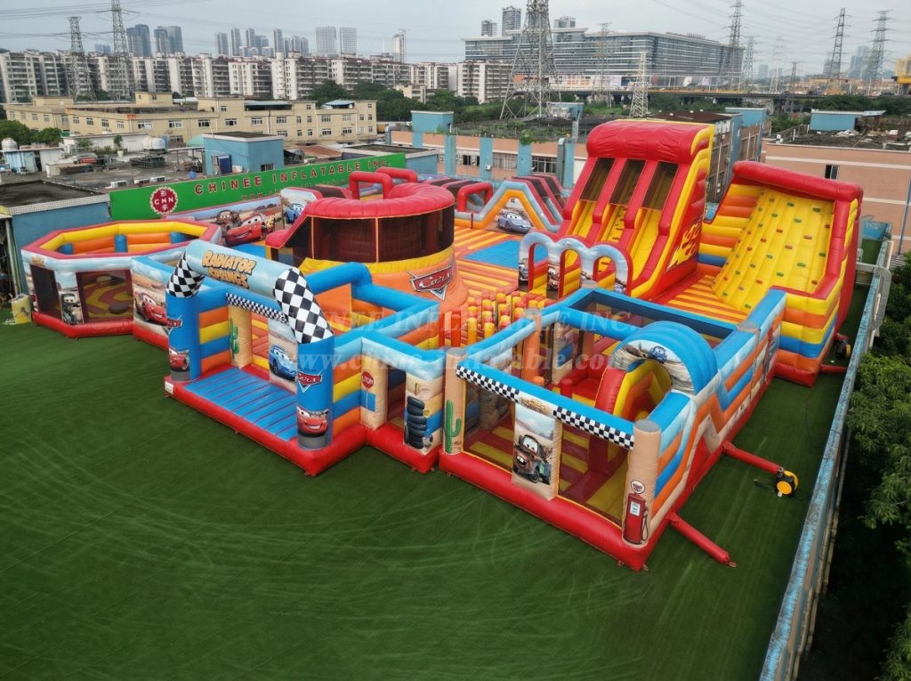 GF3-123 Cars Theme Inflatable Park
