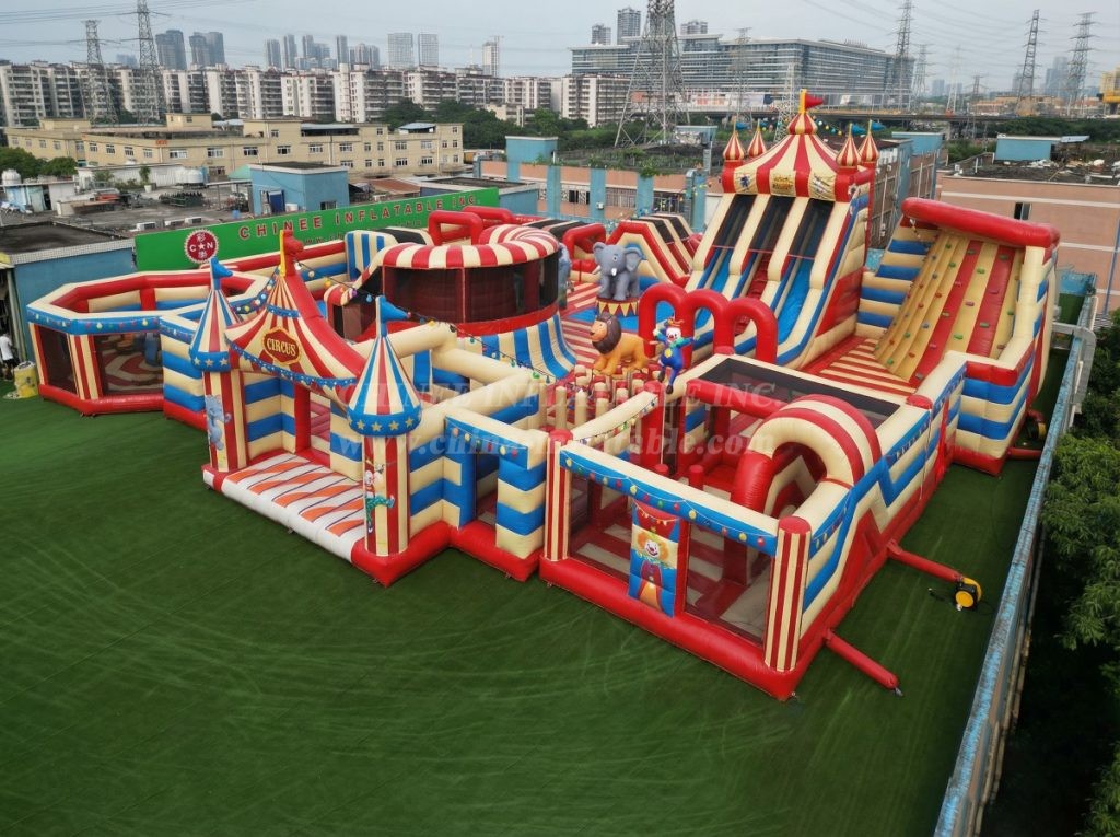 GF3-126 Circus Theme Inflatable Park