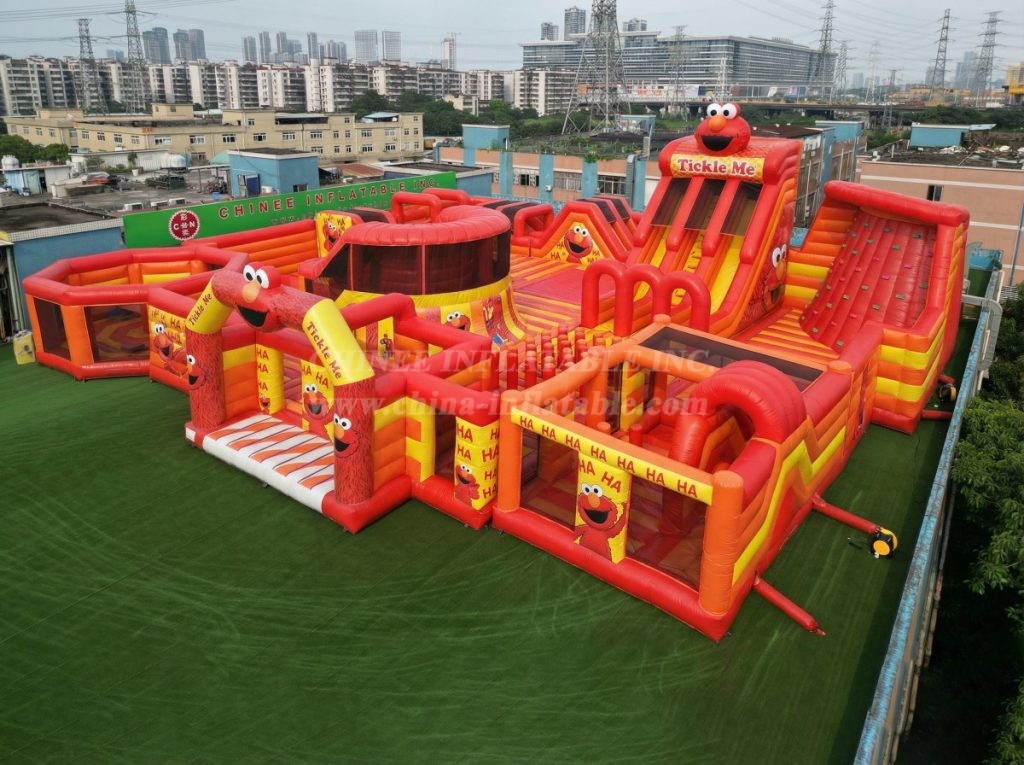 GF3-255 Tickle Me Elmo Theme Inflatable Park