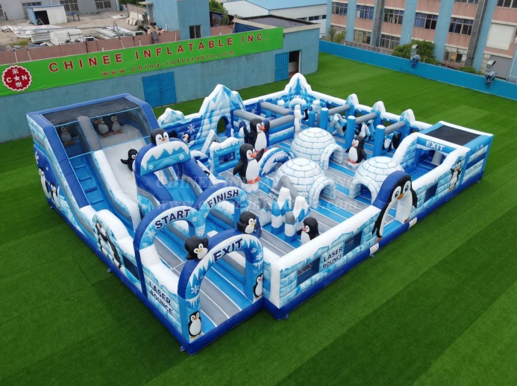 GF3-376 Penguin Theme Inflatable Park
