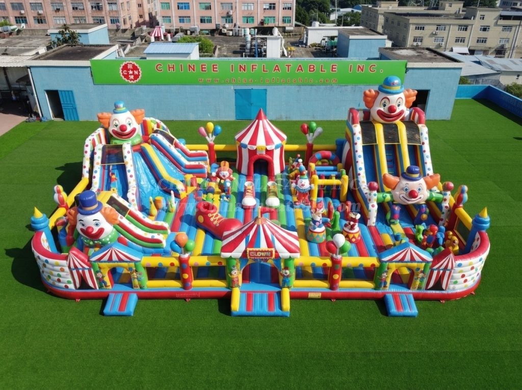GF3-522 Clown Theme Inflatable Park