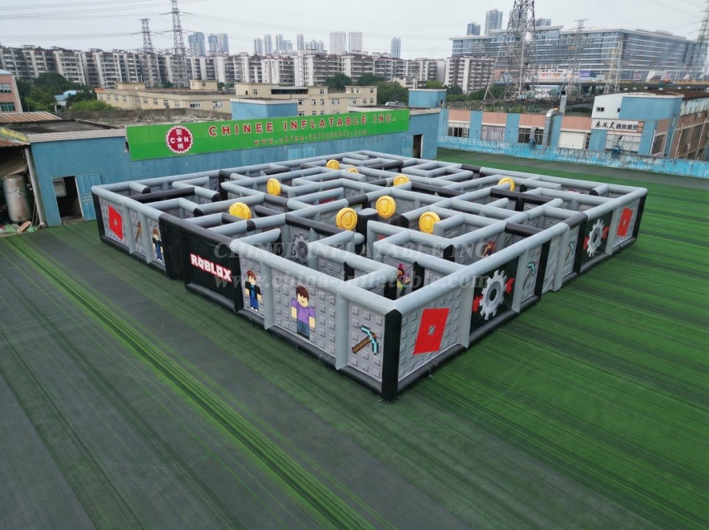 MAZE1-127 Roblox Theme Inflatable Maze