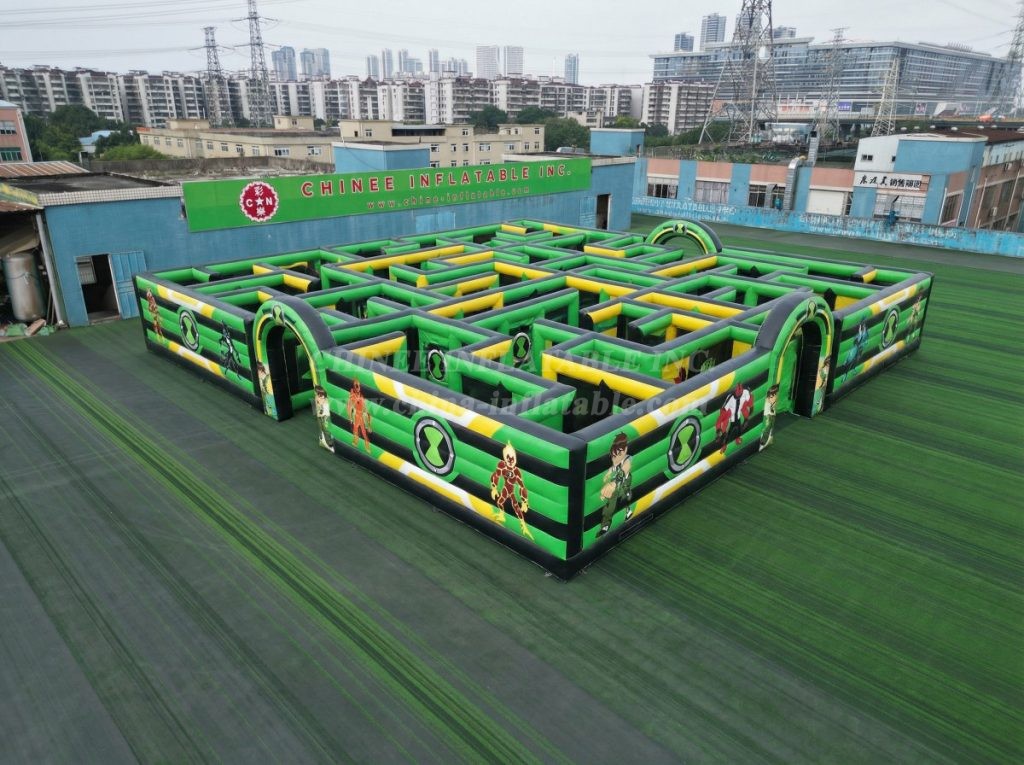 MAZE1-16 Ben 10 Theme Inflatable Maze