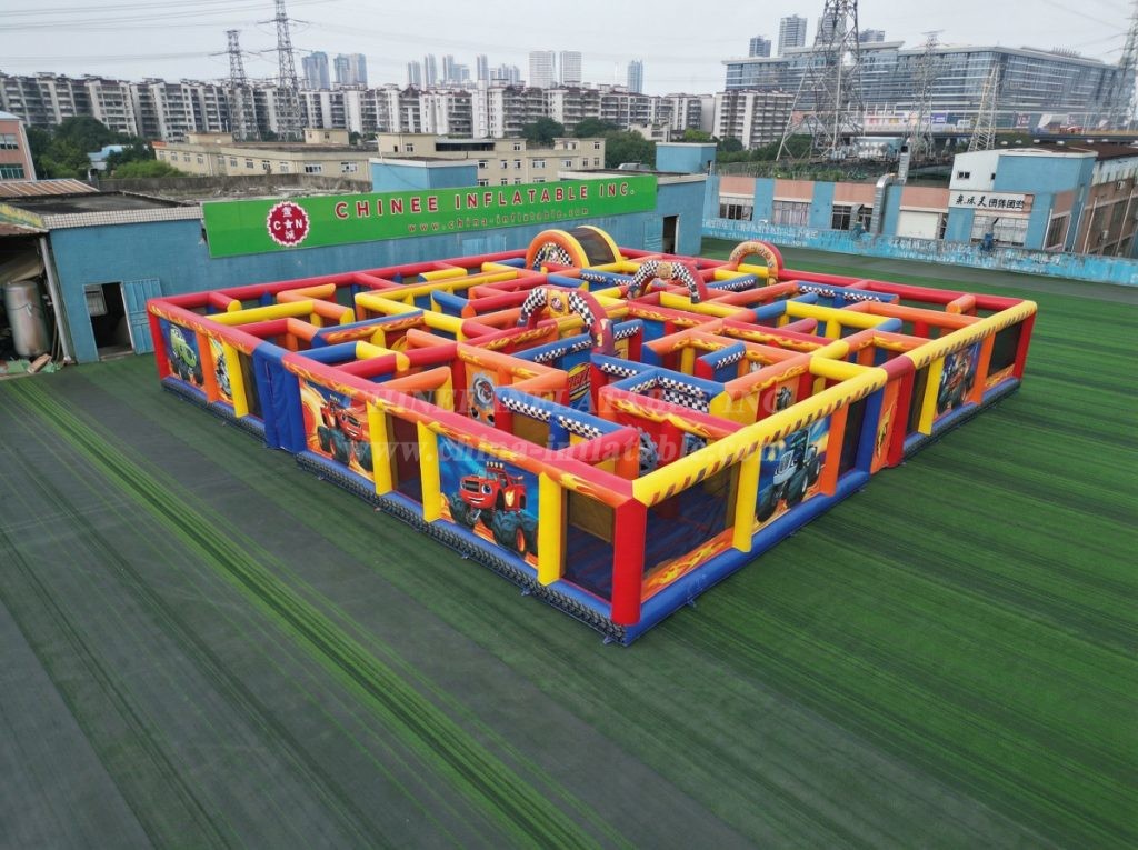 MAZE1-18 Blaze Monster Theme Inflatable Maze