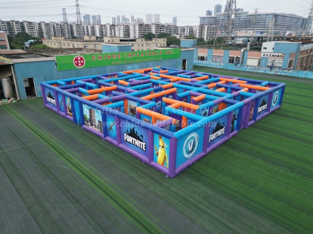 MAZE1-59 Fortnite Theme Inflatable Maze
