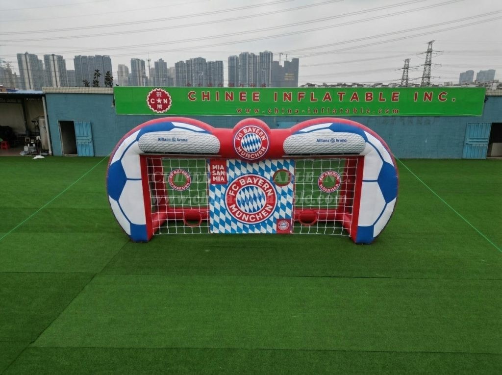 T11-7059 Bayern Munich Theme Inflatable Football Shoot Out Game