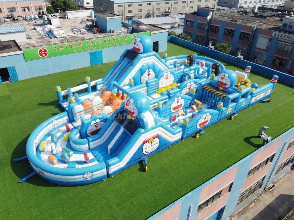 CR2-493 Doraemon Theme Ginat Inflatable Obstacle Courses Challenging Run