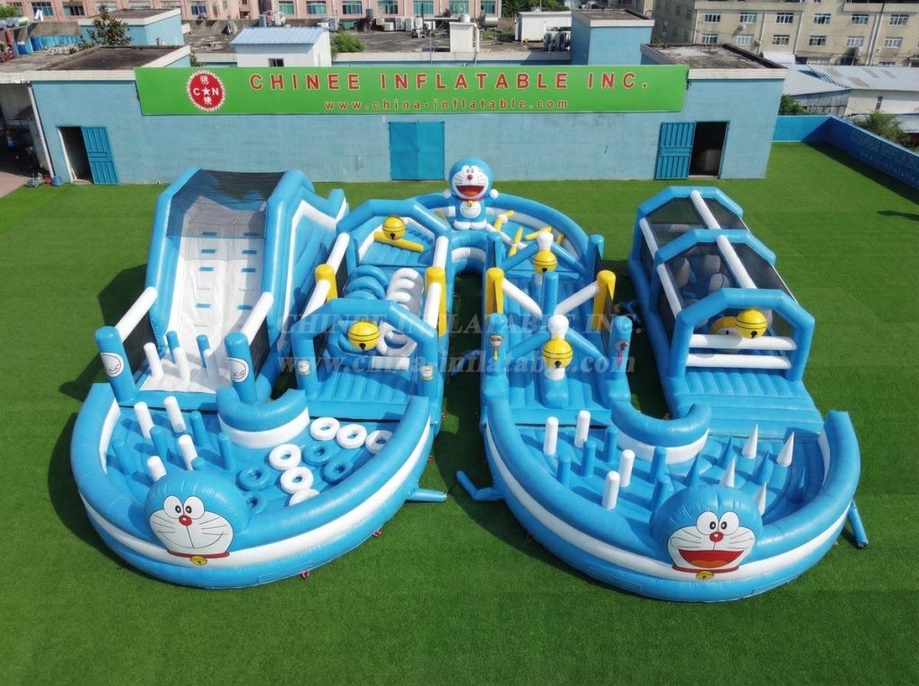 CR2-722 Doraemon Theme Ginat Inflatable Obstacle Courses Challenging Run