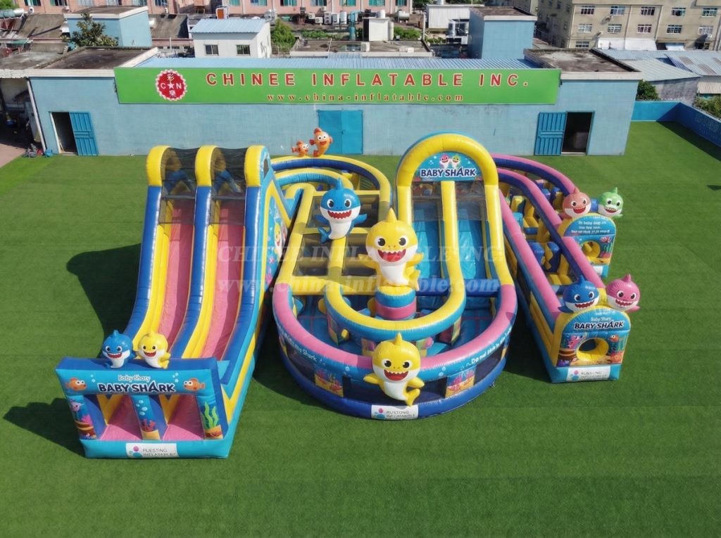 CR2-778 Baby Shark Theme Giant Inflatable Obstacle Courses Challenging Run