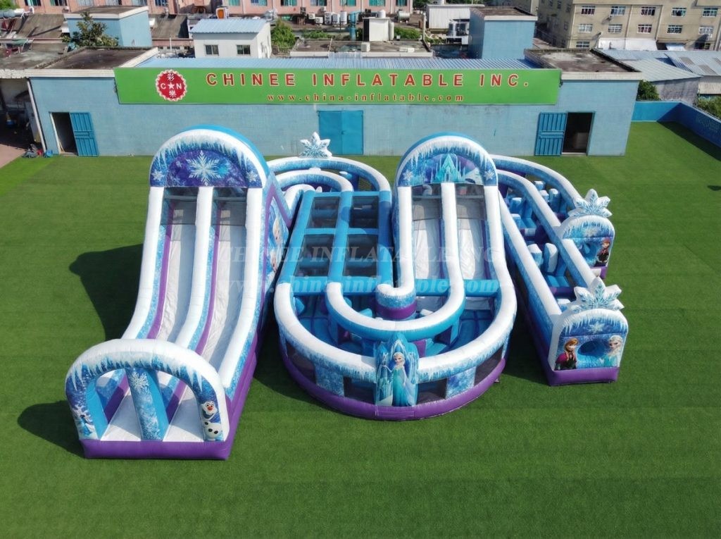 CR2-797 Frozen Theme Giant Inflatable Obstacle Courses Challenging Run
