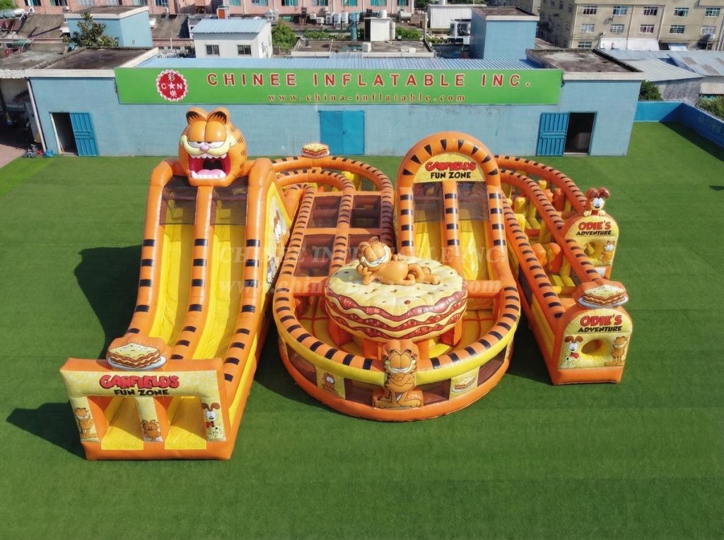 CR2-798 Garfield Theme Giant Inflatable Obstacle Courses Challenging Run