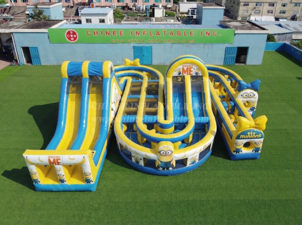 CR2-811 Minions Theme Giant Inflatable Obstacle Courses Challenging Run