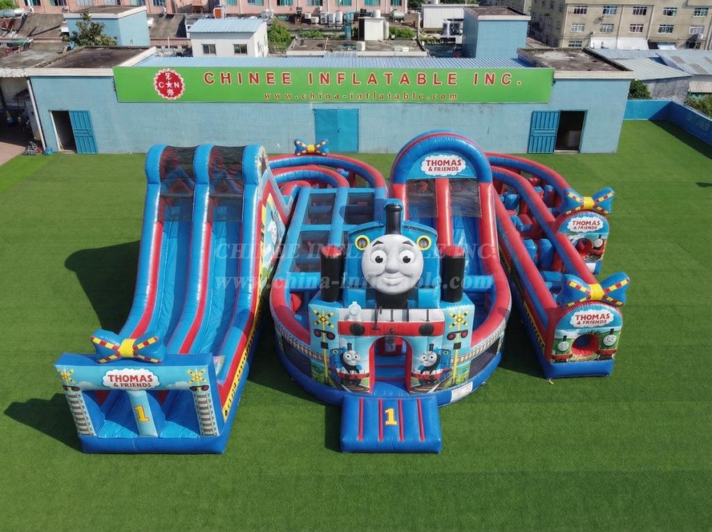 CR2-847 Thomas & Friends Theme Giant Inflatable Obstacle Courses Challenging Run