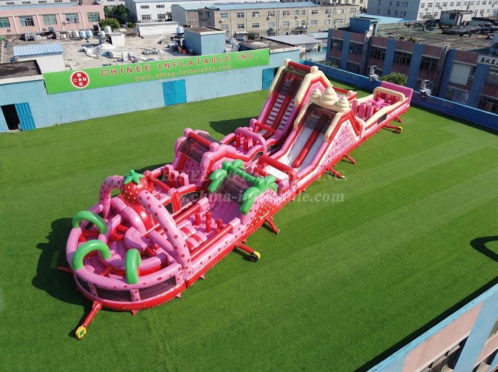 CR2-916 Strawberry Shortcake Theme Giant Obstacle Course Challenging Run