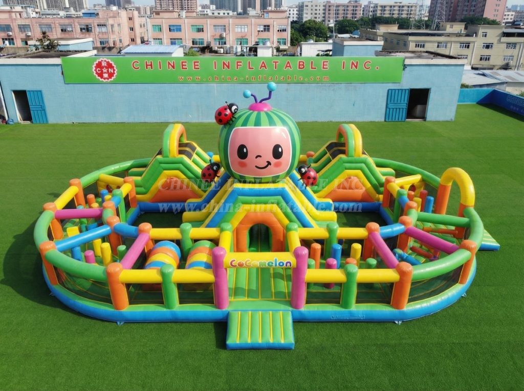 CR2-940 Cocomelon Theme Ginat Inflatable Obstacle Courses Challenging Run