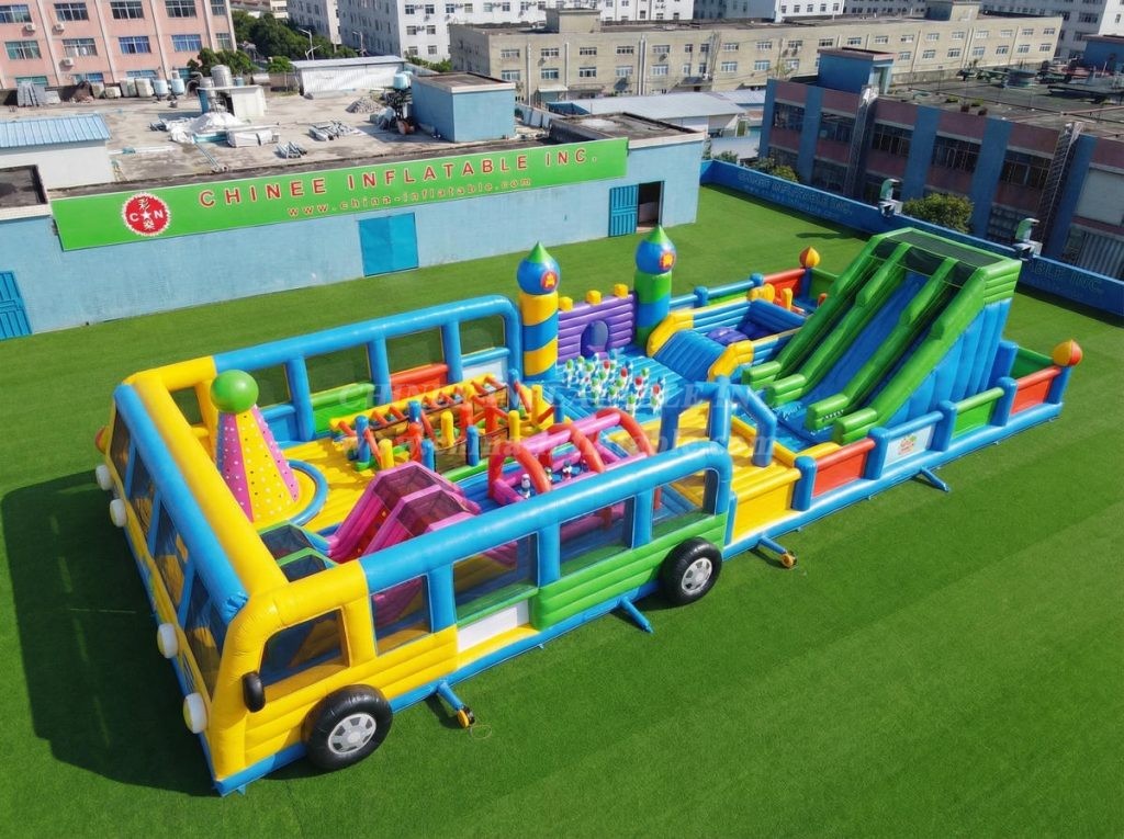 GF3-1130 Bus Theme Inflatable Park