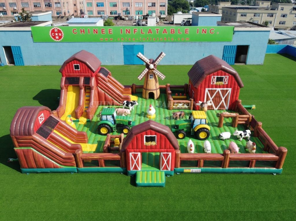 GF3-1207 Farm Theme Inflatable Funcity