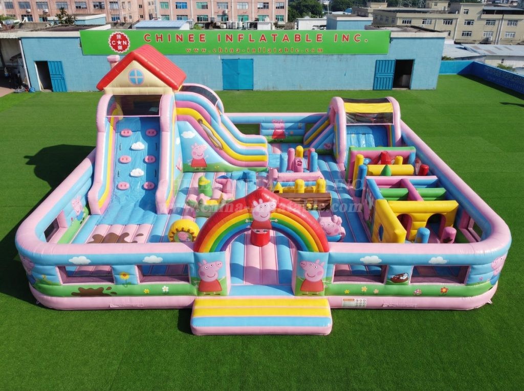 GF3-1251 Peppa Pig Theme Inflatable Funcity