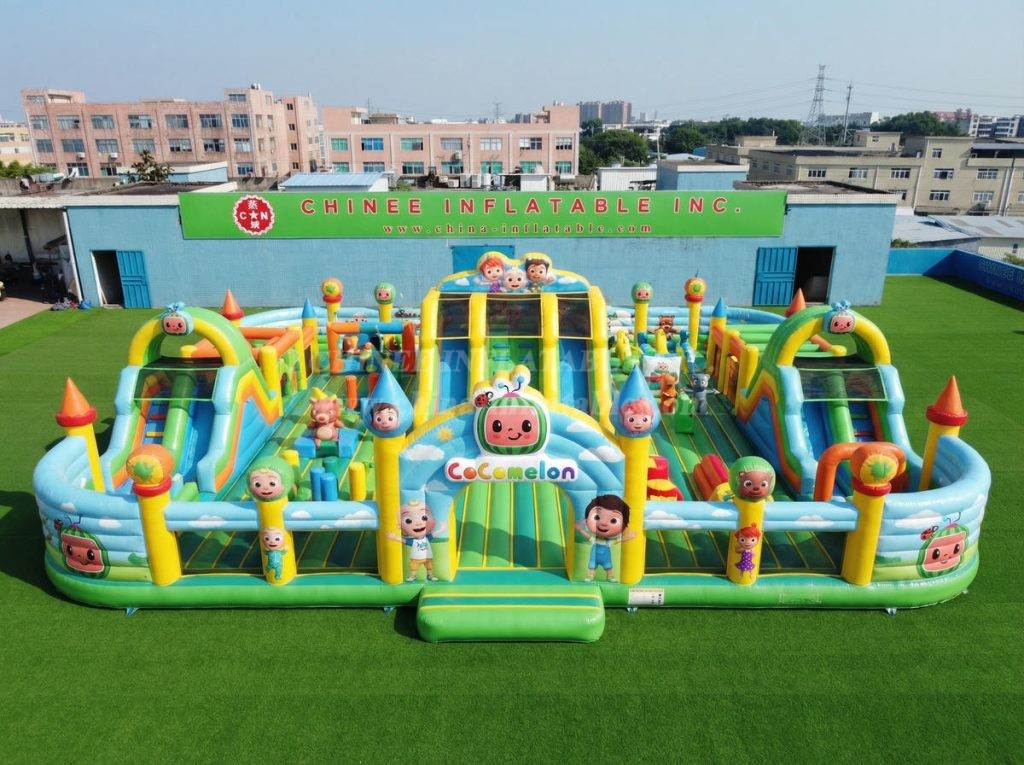 GF3-1327 Cocomelon Theme Inflatable Park