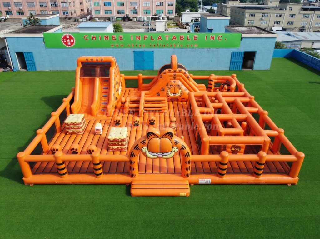 GF3-1339 Garfield Theme Inflatable Park