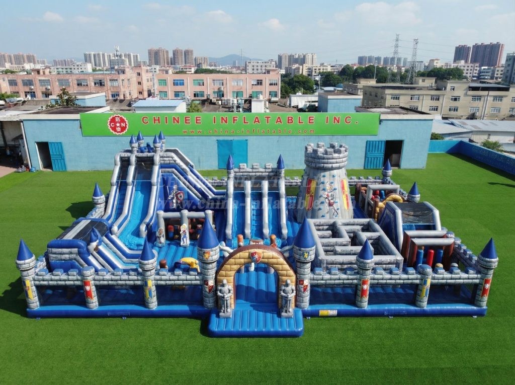 GF3-1355 Knight Theme Inflatable Park