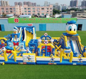 GF3-857 Donald Duck Theme Inflatable Park