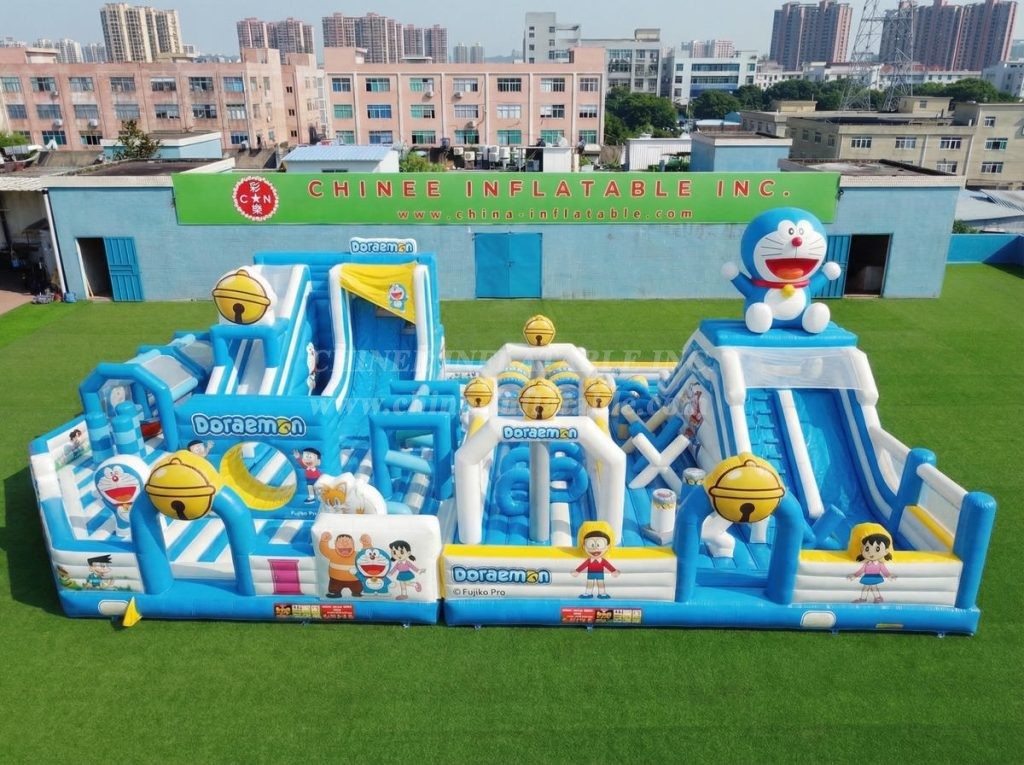 GF3-858 Doraemon Theme Inflatable Park
