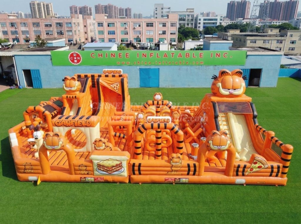 GF3-860 Garfield Theme Inflatable Park