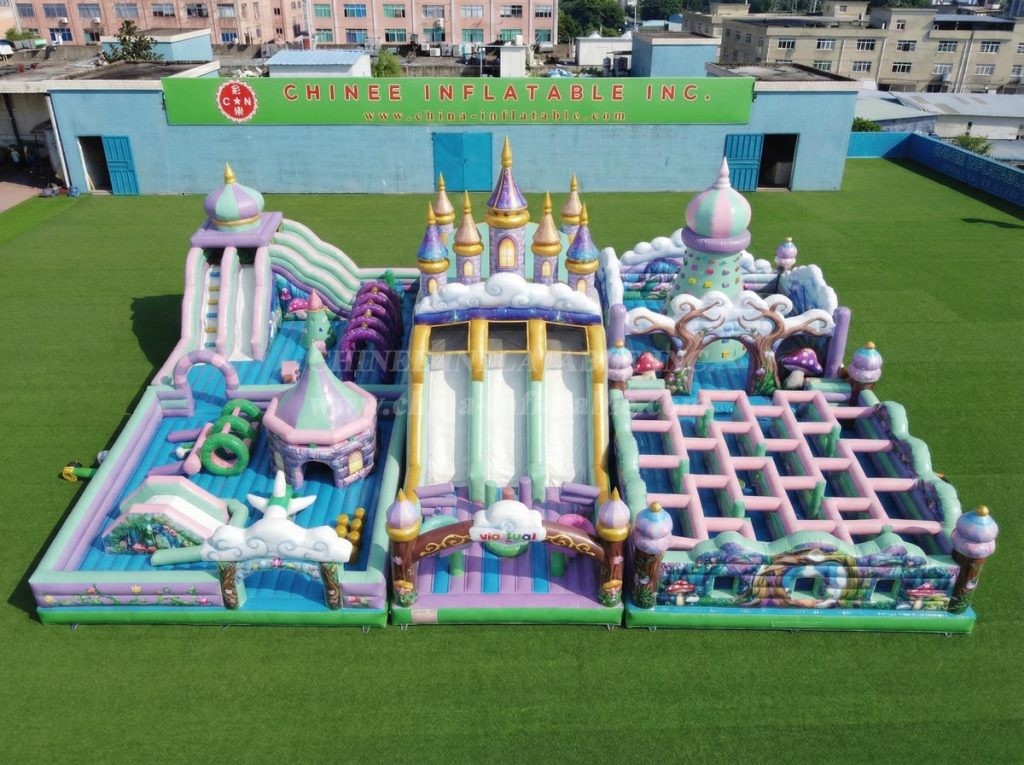 GF3-904 Fairy Tale Theme Inflatable Park
