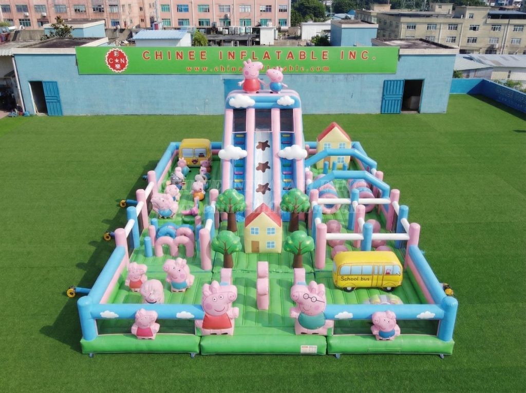 GF3-968 Peppa Pig Theme Inflatable Playground